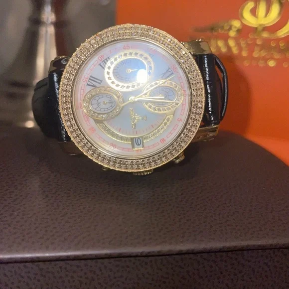 Johnny Dang Diamond Gold Watch Jewelry